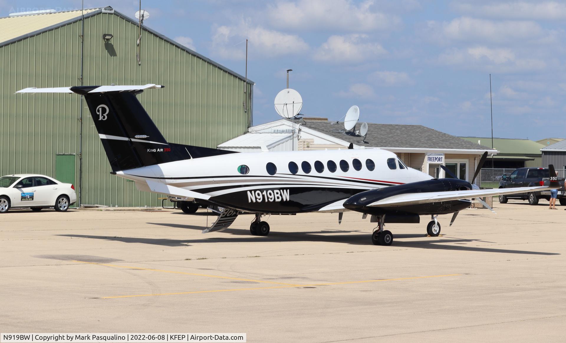N919BW, 1997 Beech B300 King Air C/N FL-173, Beech B300