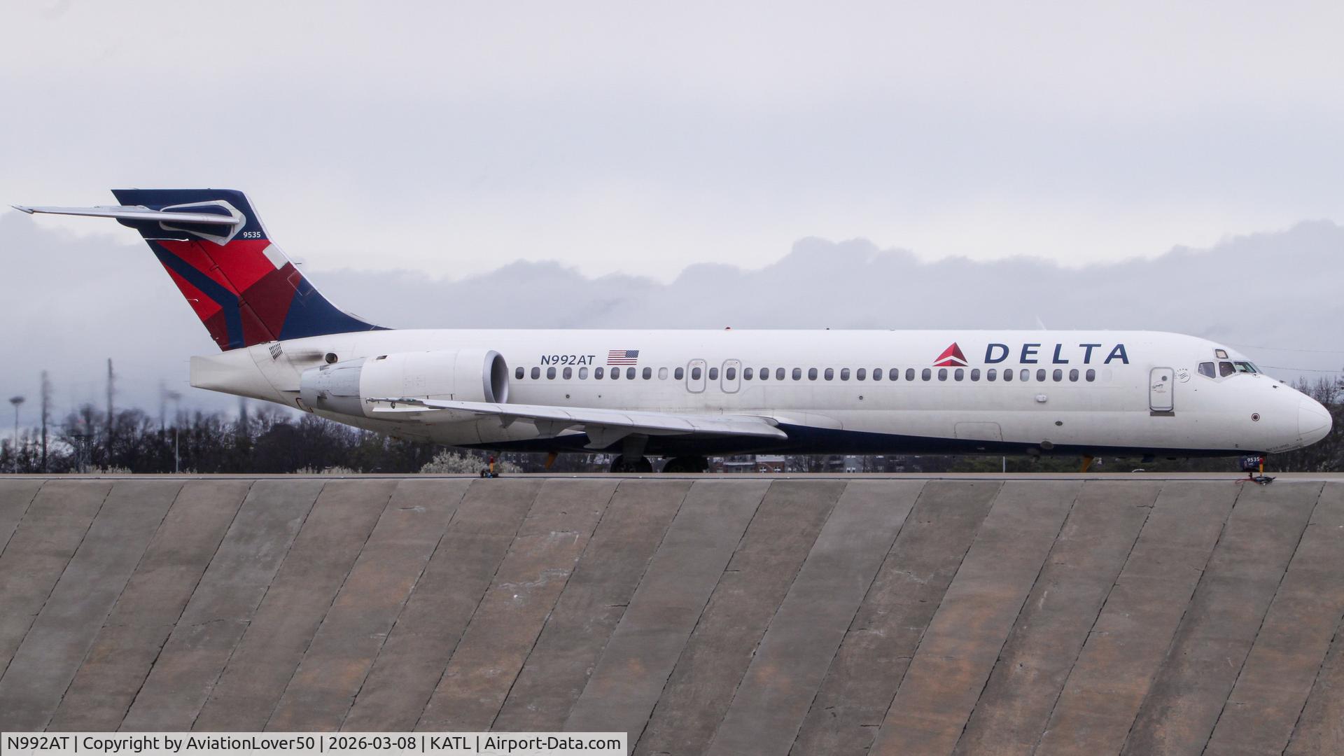 N992AT, 2002 Boeing 717-200 C/N 55136, Delta 717