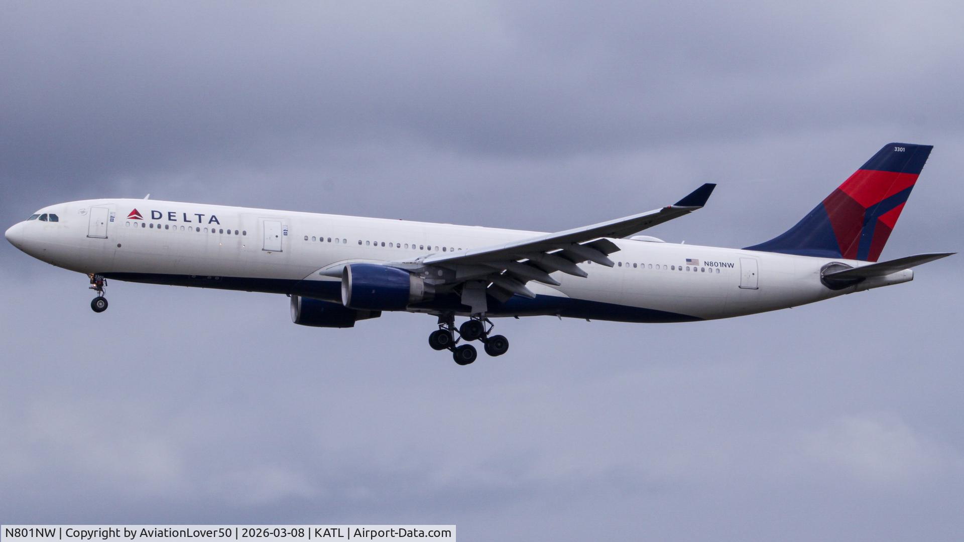 N801NW, 2003 Airbus A330-323 C/N 0524, Delta A333