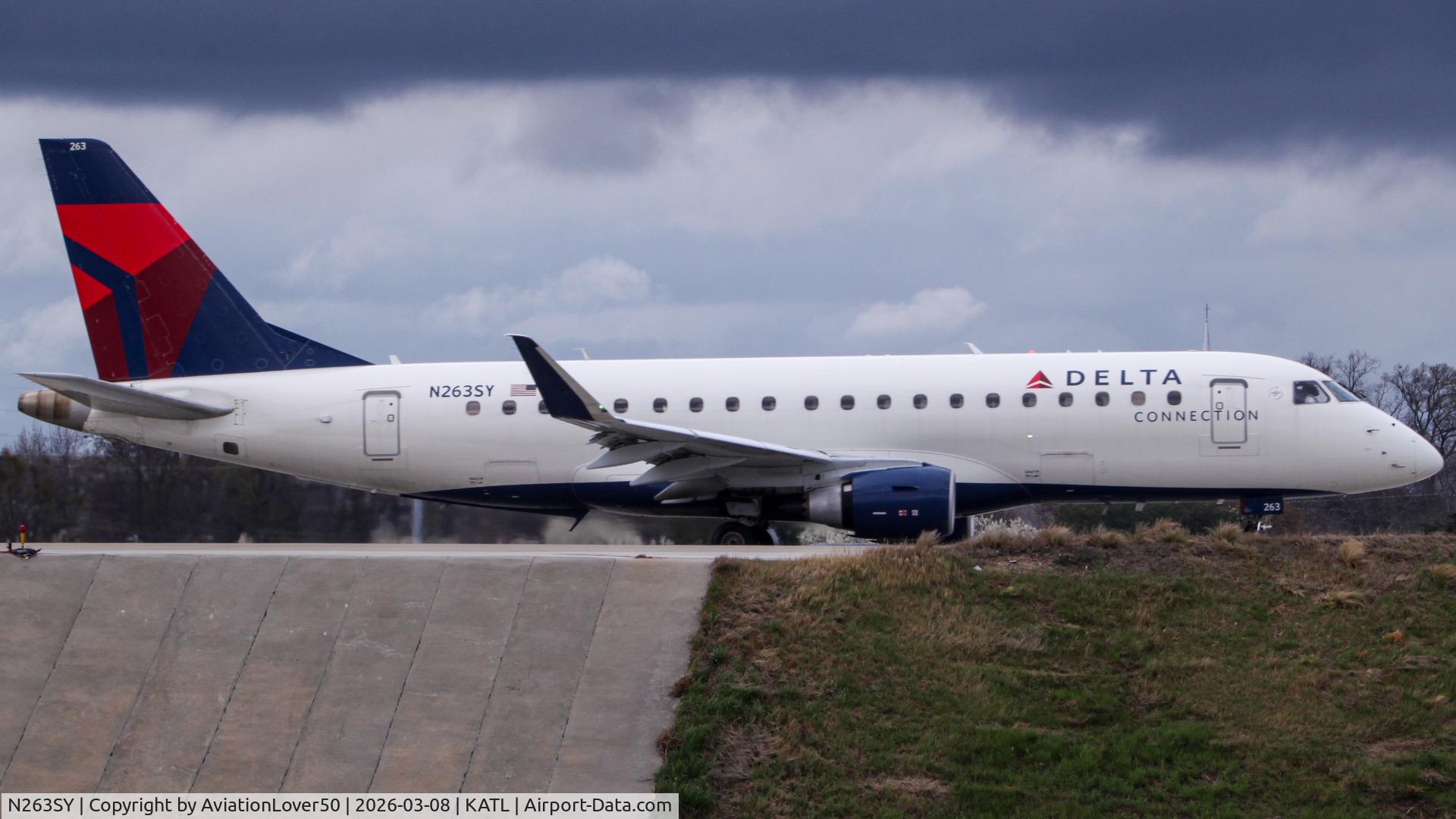 N263SY, 2018 Embraer ERJ-175LL (ERJ-170-200LL) C/N 17000715, Delta Connection/SkyWest E175
