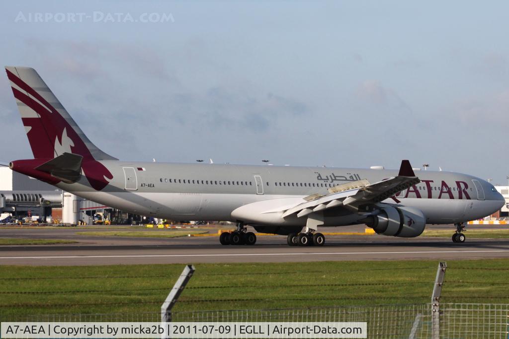 A7-AEA, 2004 Airbus A330-302 C/N 623, Landing