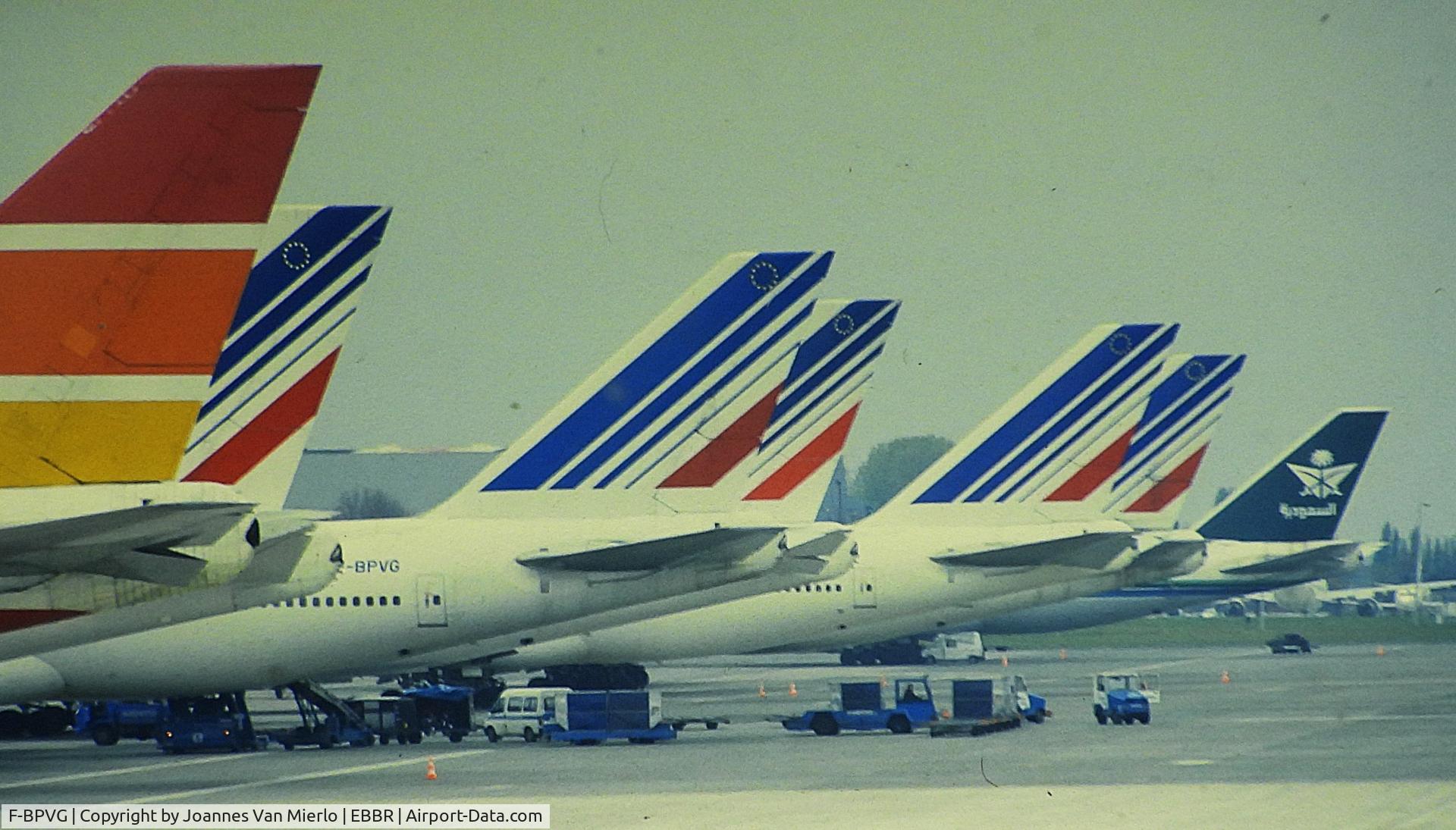 F-BPVG, 1972 Boeing 747-128 C/N 20377, ex-slide