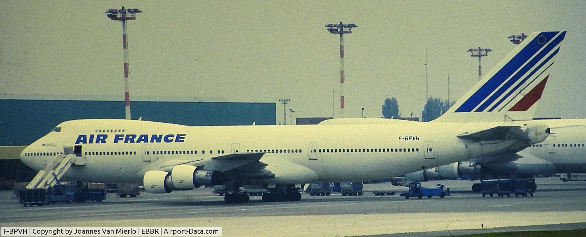 F-BPVH, 1972 Boeing 747-128 C/N 20378, ex-slide