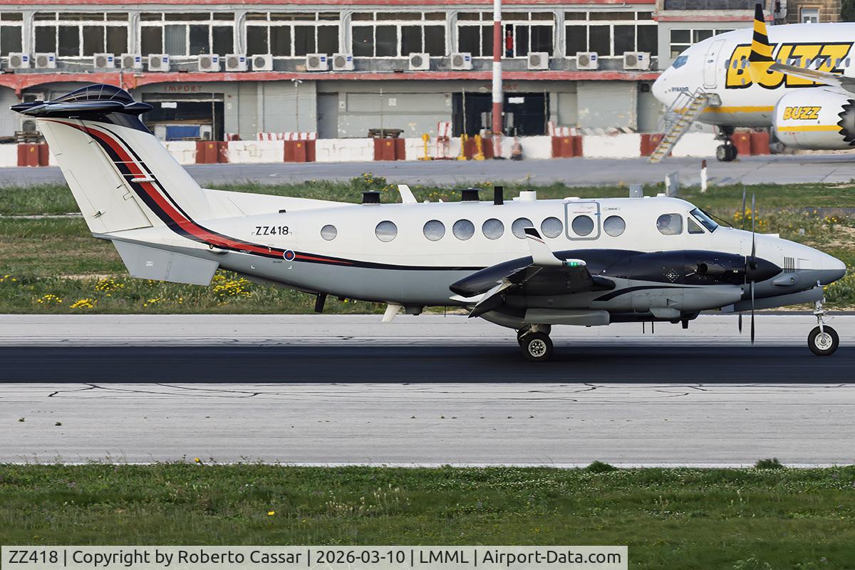 ZZ418, 2007 Beech B350CER King Air C/N FM-17, Runway 13