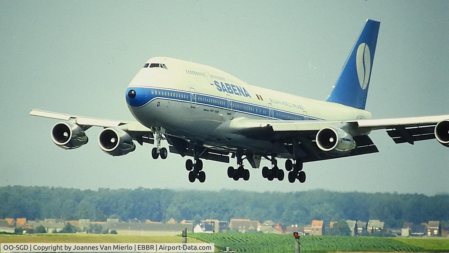 OO-SGD, 1990 Boeing 747-329M/SF C/N 24837/810, ex-slide
