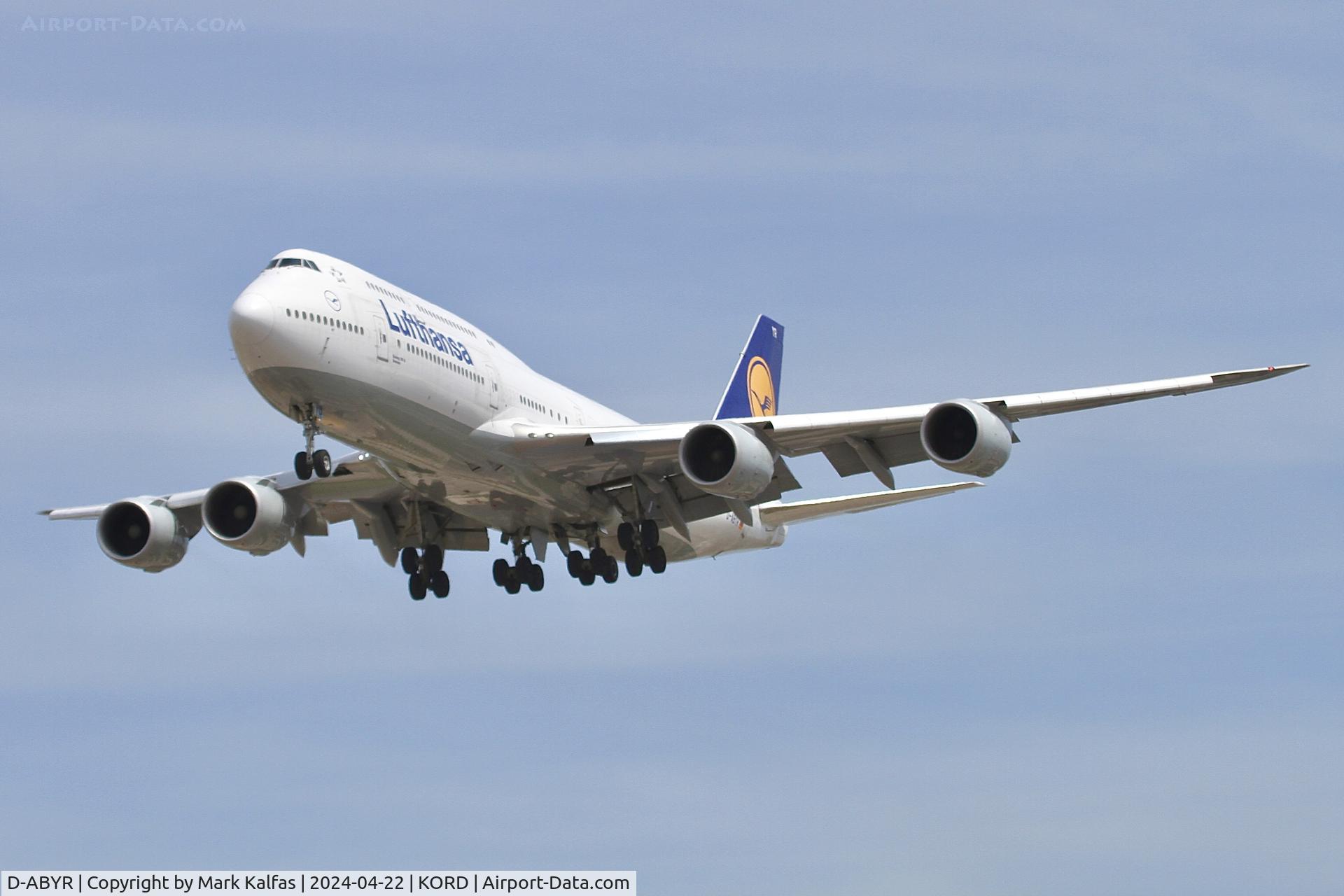 D-ABYR, 2014 Boeing 747-830 C/N 37842, B744 Lufthansa Boeing 747-830 D-ABYR 28C approach KORD