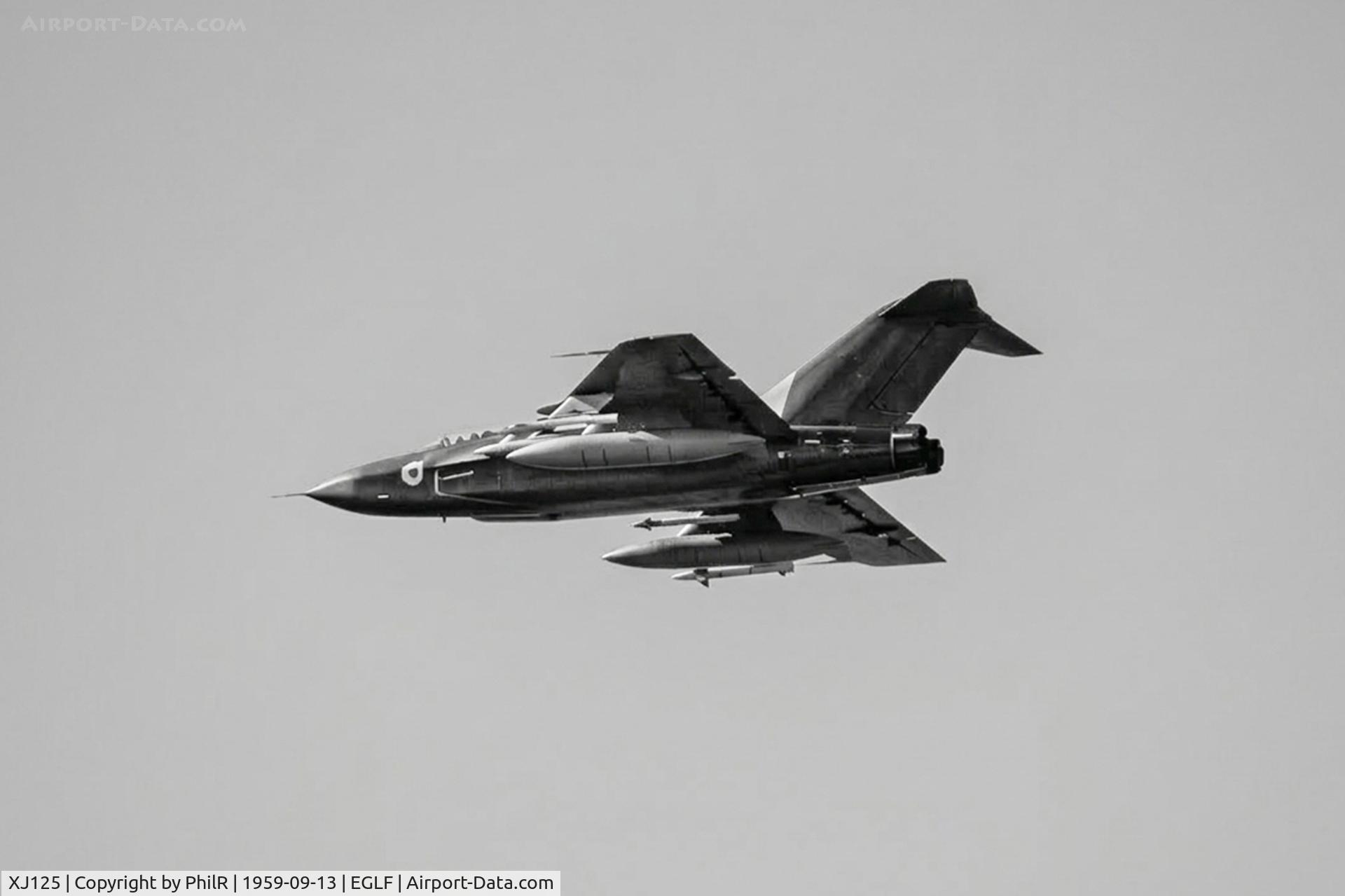 XJ125, , XJ125 1959 Gloster Javelin FAW8 Farnborough Air Show