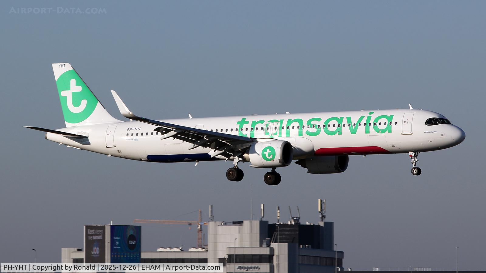 PH-YHT, 2025 Airbus A321-251 NX C/N 12582, at eham