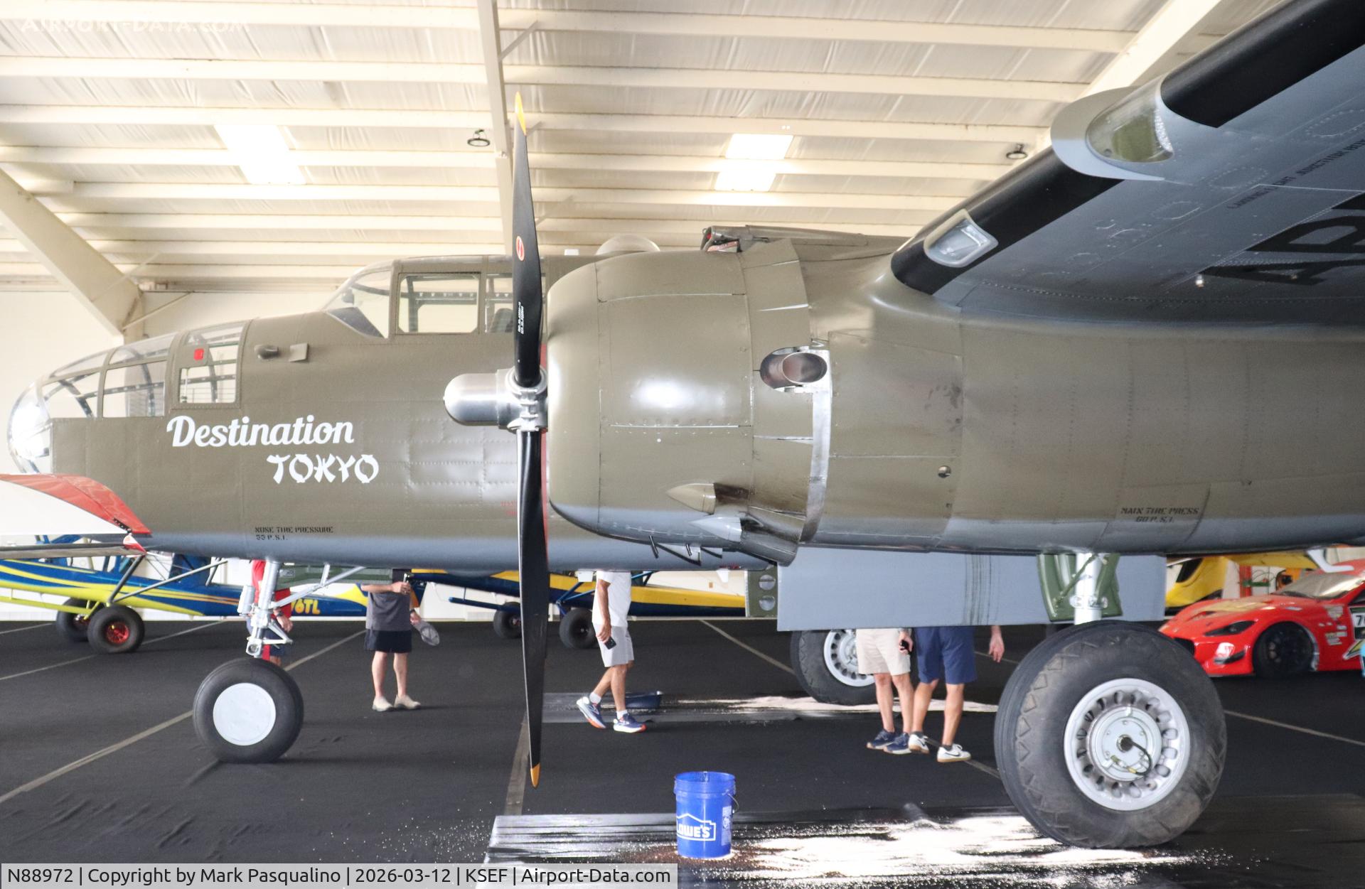 N88972, 1943 North American B-25D Mitchell C/N 100-23644, North American B-25D
