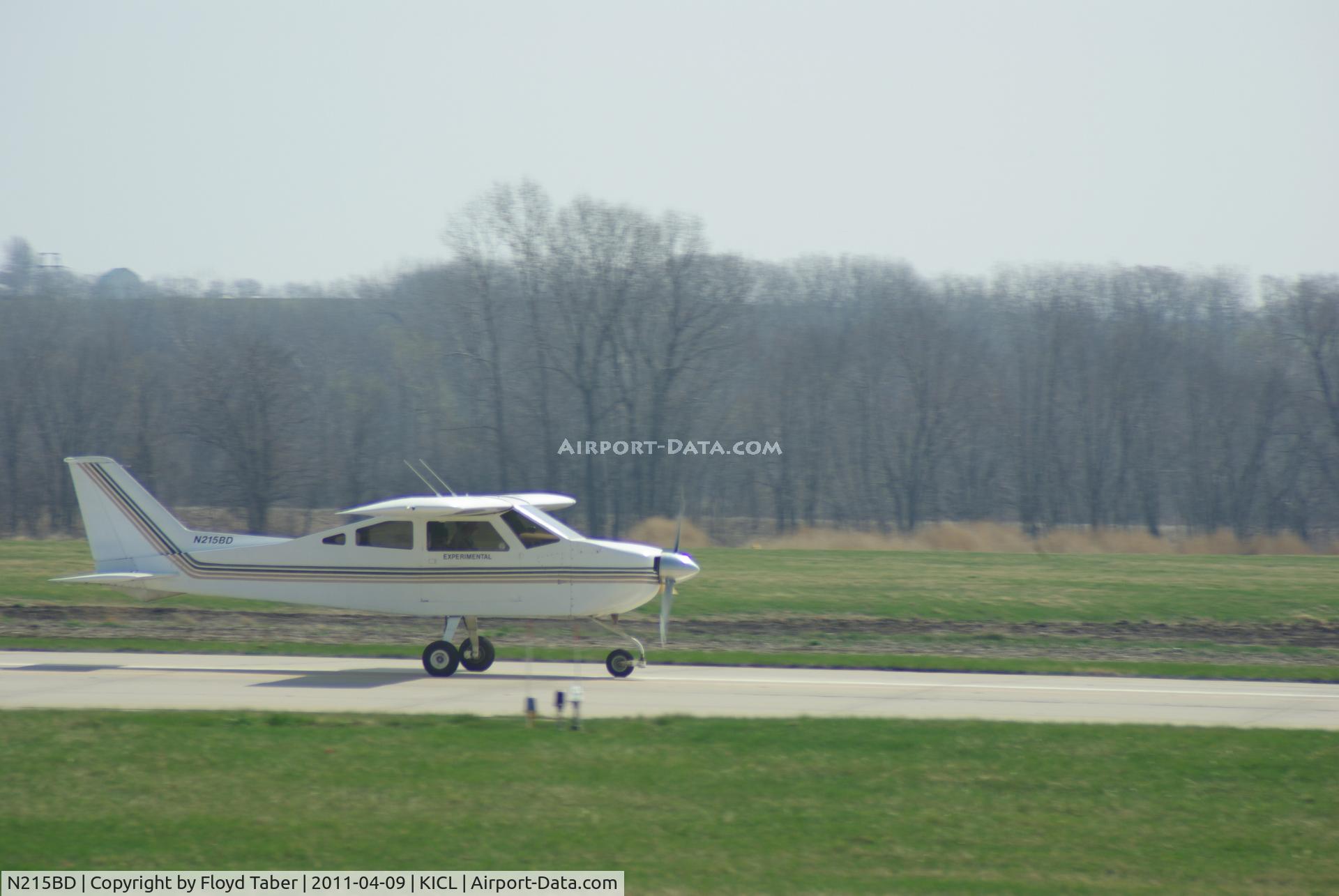 N215BD, 2005 Bede BD-4 C/N 215, Just landed