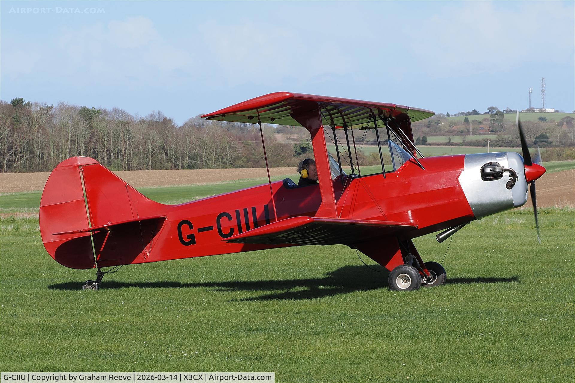 G-CIIU, 2014 Tiger Club Developments Sherwood Ranger ST C/N PFA 237B-14590, On the ground at Northrepps.