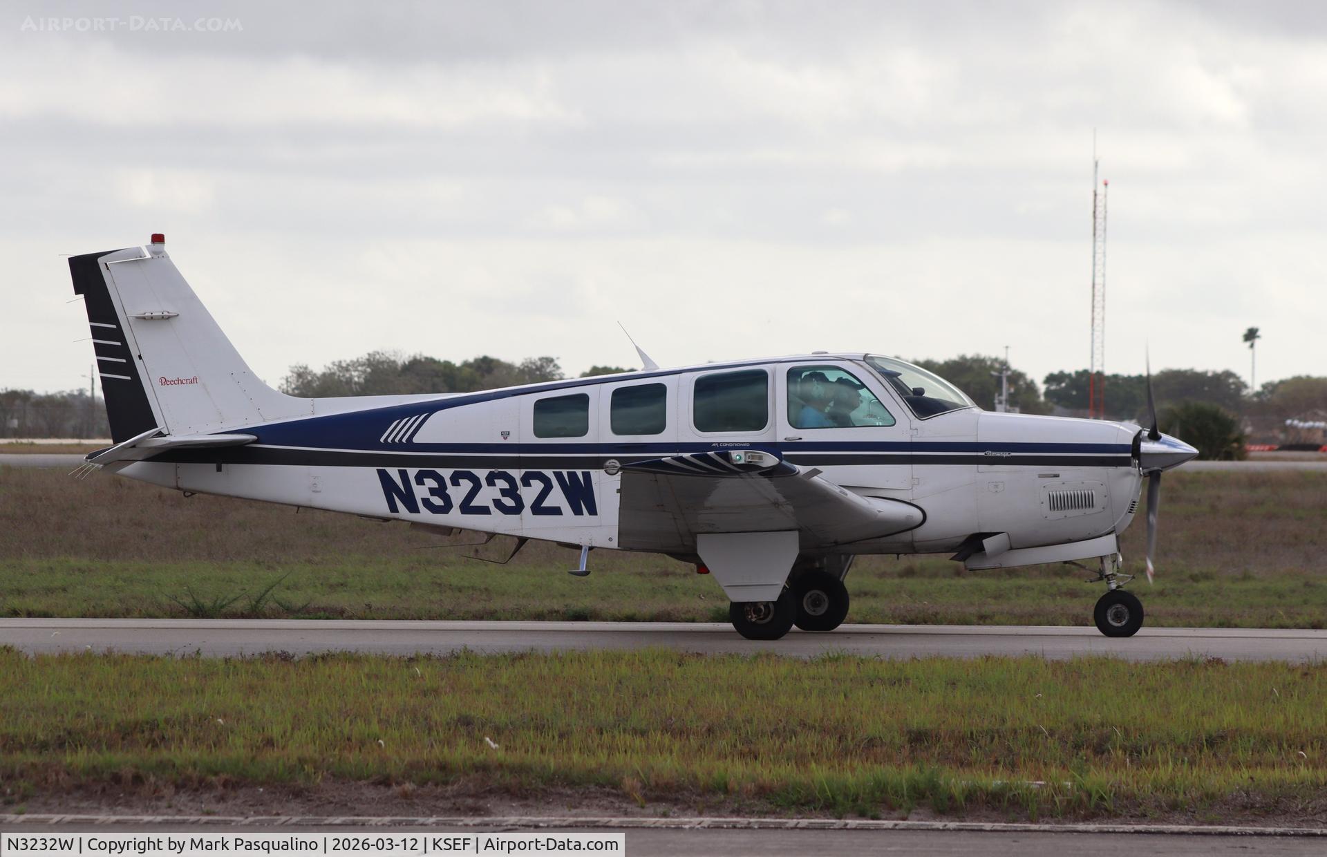 N3232W, 1995 Beech A36 Bonanza 36 C/N E-2932, Beech A36