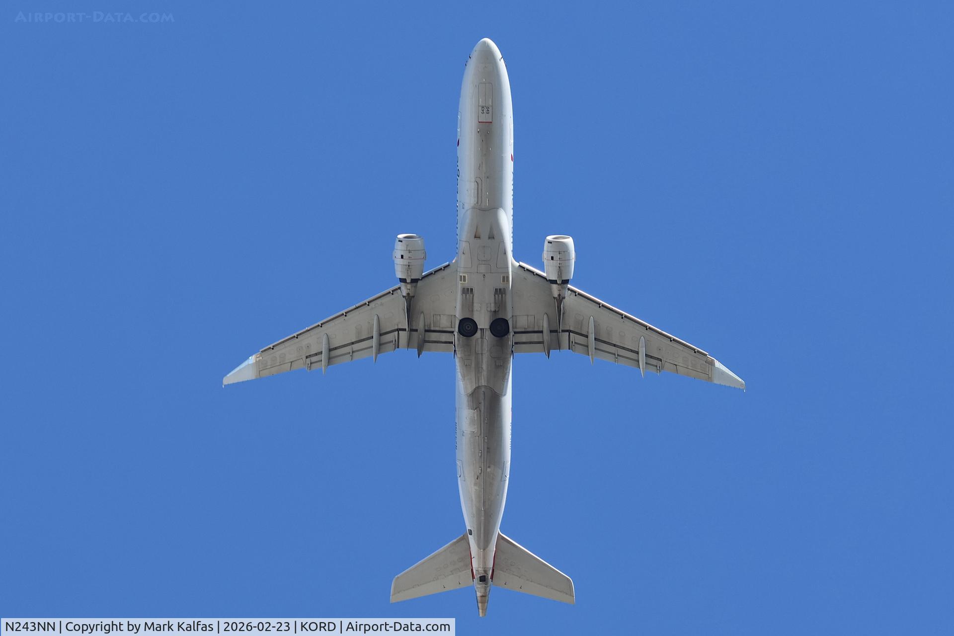 N243NN, 2016 Embraer 175LR (ERJ-170-200LR) C/N 17000604, E75L Envoy / American Eagle Embraer 175LR N243NN Departing 28R KORD