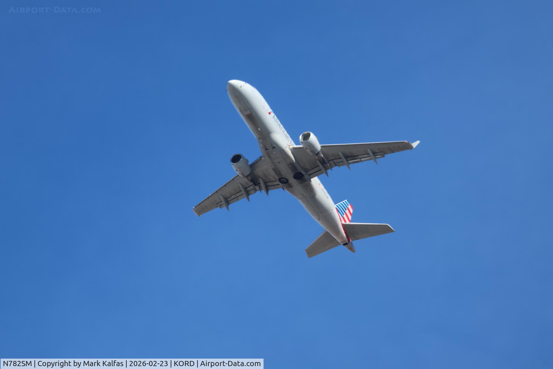 N782SM, 2004 Embraer 170SU (ERJ-170-100SU) C/N 17000022, E170 ENVOY / AMERICAN EAGLE EMBRAER ERJ 170-100SU N782SM departing 28R KORD