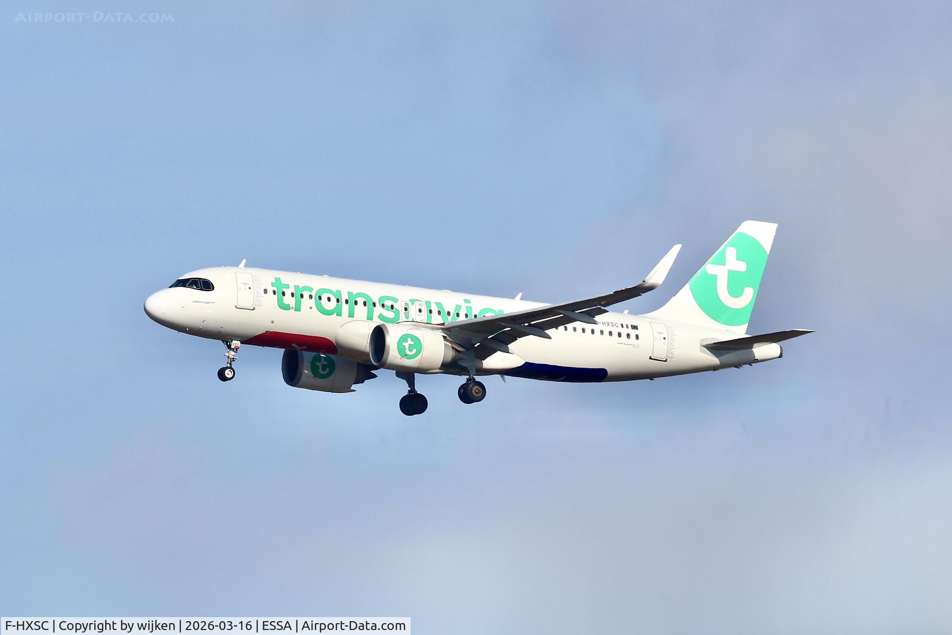 F-HXSC, Airbus 320-252N C/N 12076, Rwy 26