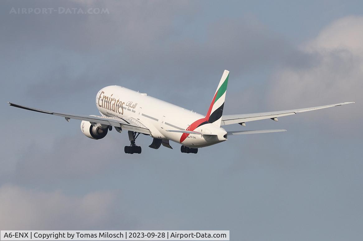 A6-ENX, 2014 Boeing 777-31H/ER C/N 42318, Hamburg