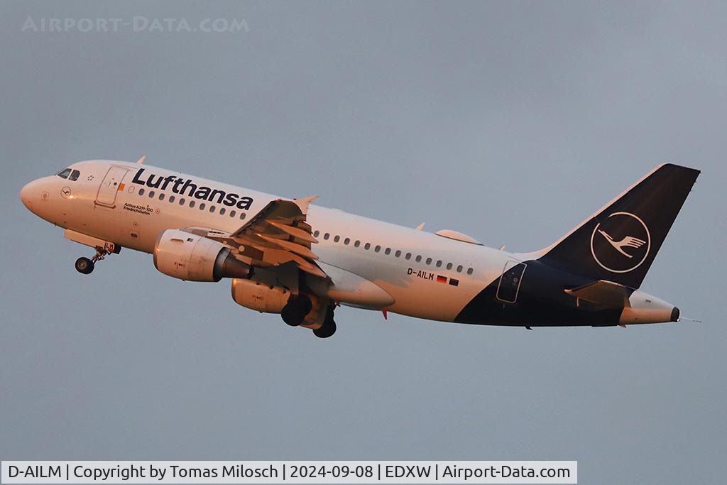 D-AILM, 1997 Airbus A319-114 C/N 694, Sylt