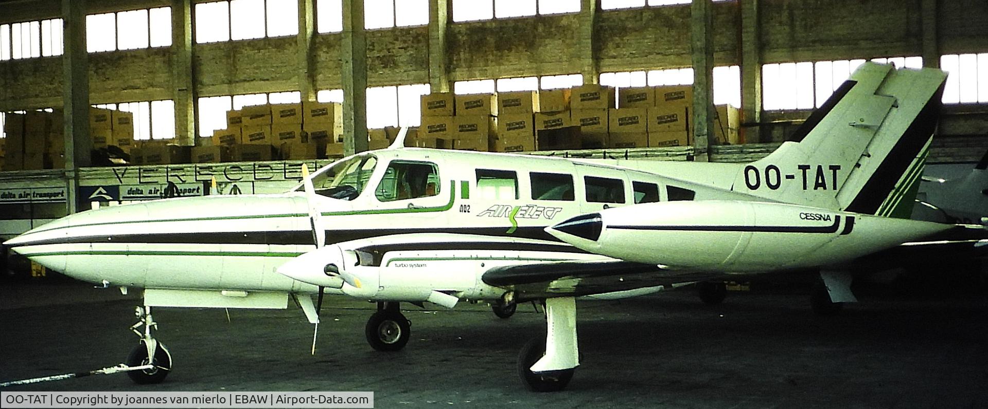 OO-TAT, 1975 Cessna 402B Utililiner C/N 402B-0823, ex-slide