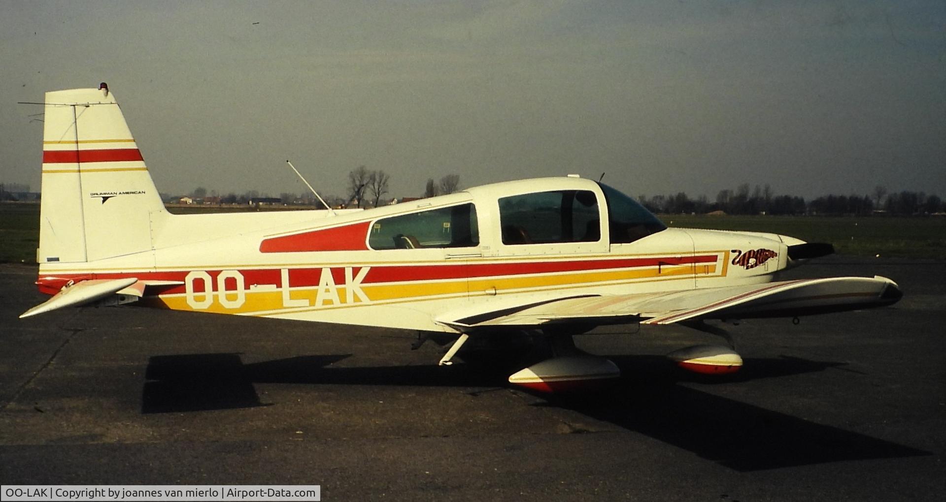 OO-LAK, Grumman American AA-5B Tiger C/N AA5B-0099, ex-slide