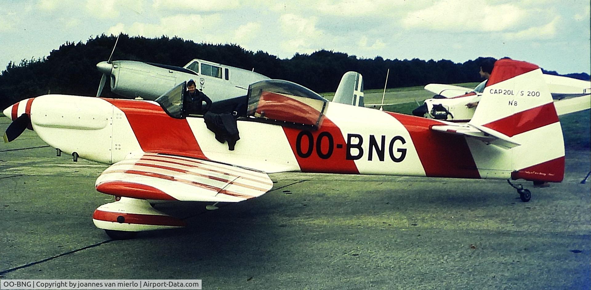 OO-BNG, 1978 Mudry CAP-20LS-200 C/N 08, ex-slide