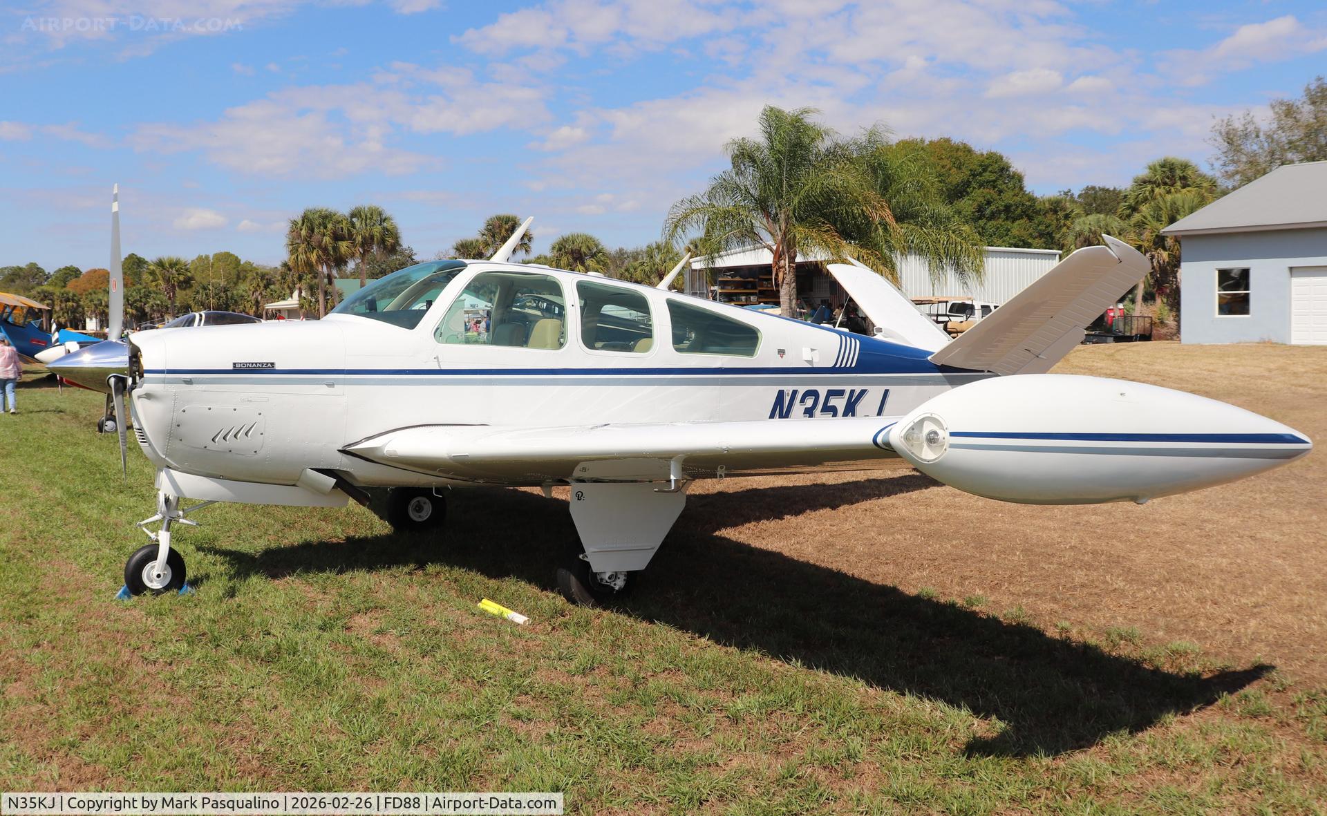 N35KJ, 1972 Beech V35B Bonanza C/N D-9326, Beech V35B