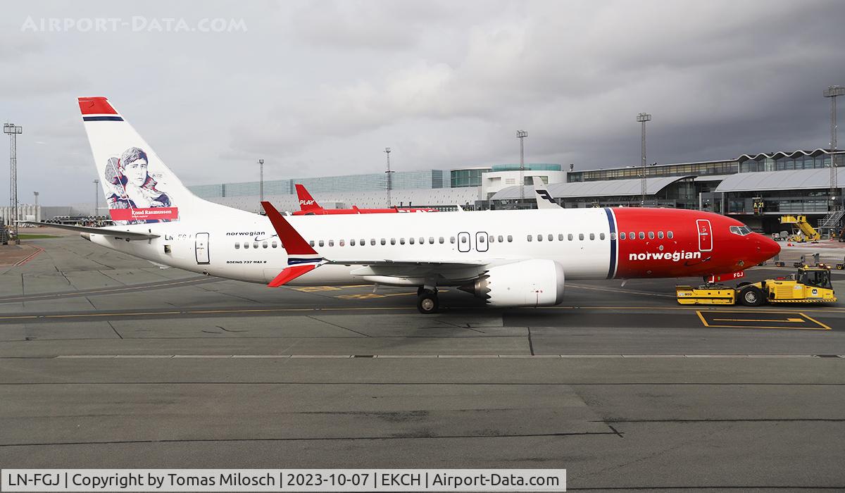 LN-FGJ, 2022 Boeing 737-8 MAX C/N 65903, Copenhagen