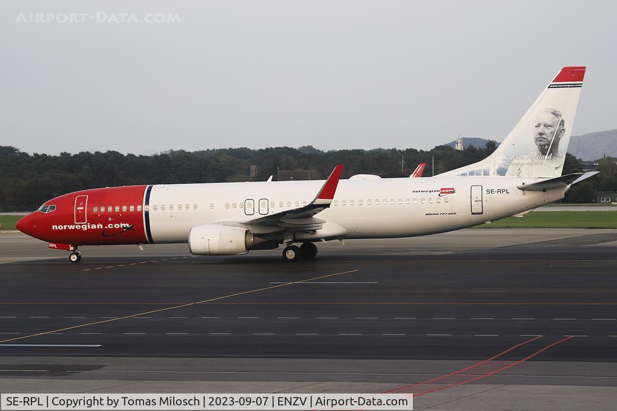 SE-RPL, 2016 Boeing 737-8JP C/N 42080, Stavanger