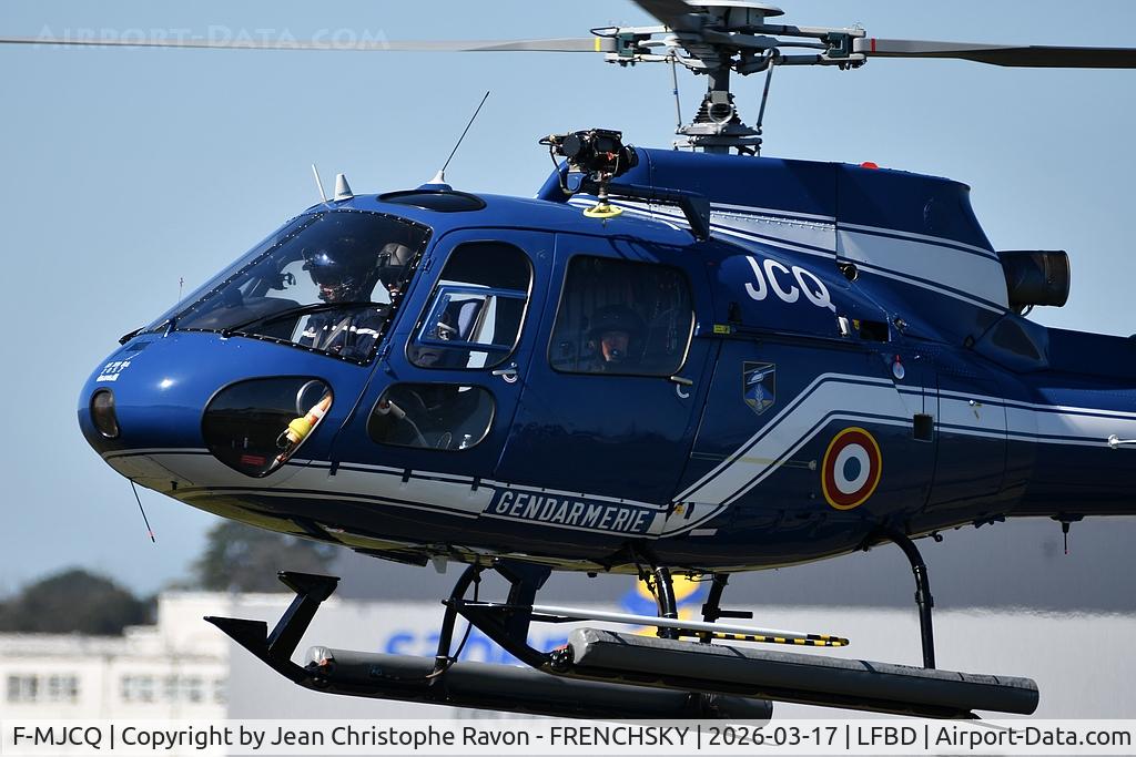 F-MJCQ, Aerospatiale AS350B Ecureuil C/N 2057, FRANCE GENDARMERIE