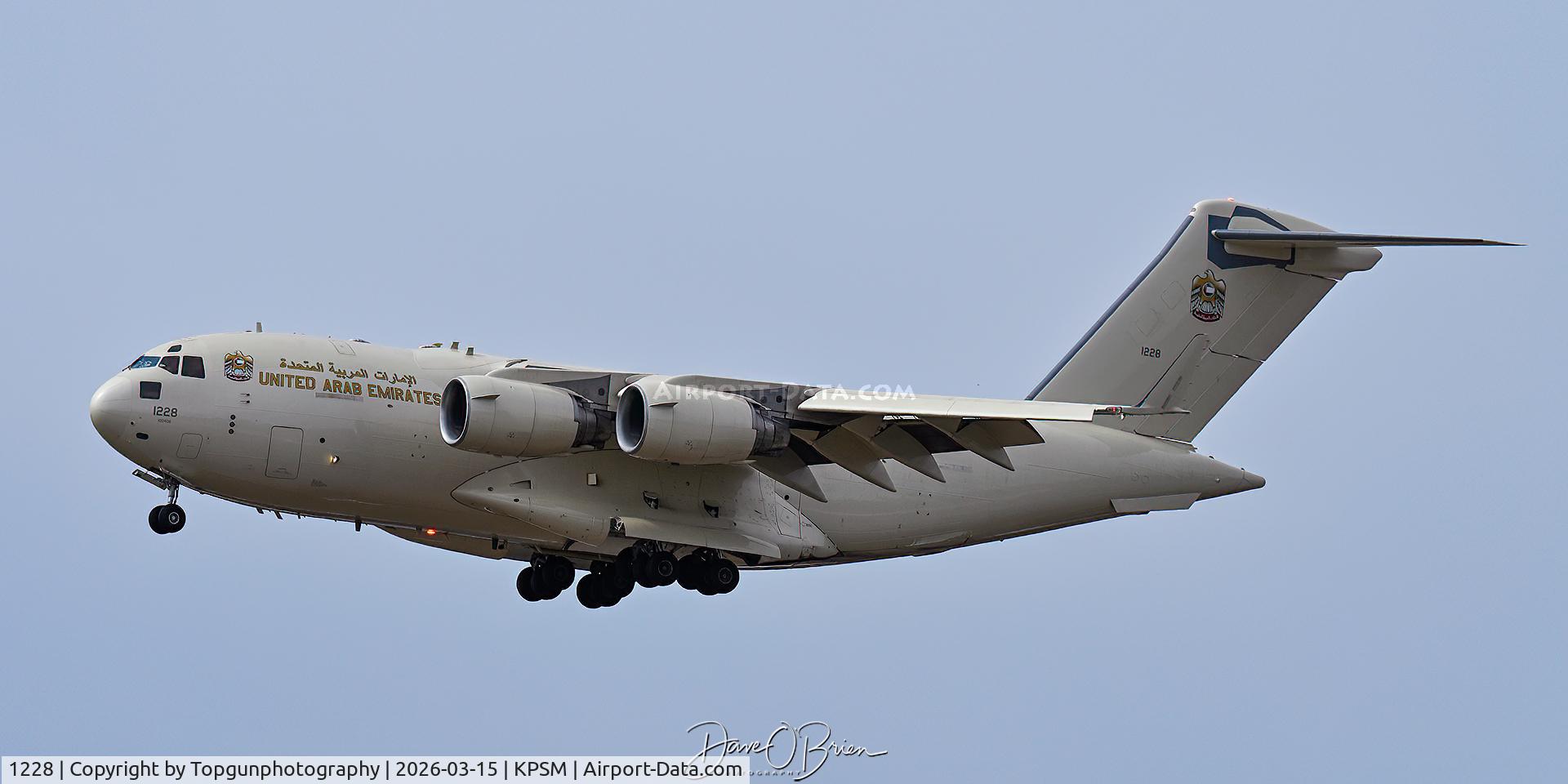 1228, 2012 Boeing C-17A Globemaster III C/N F-247, UAE Globemaster painted Gold!