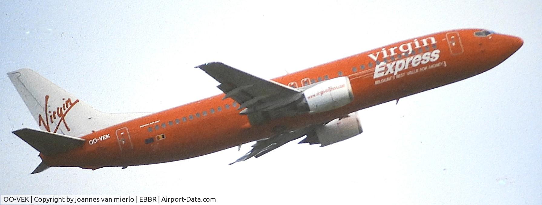 OO-VEK, 1989 Boeing 737-405 C/N 24270, ex-slide