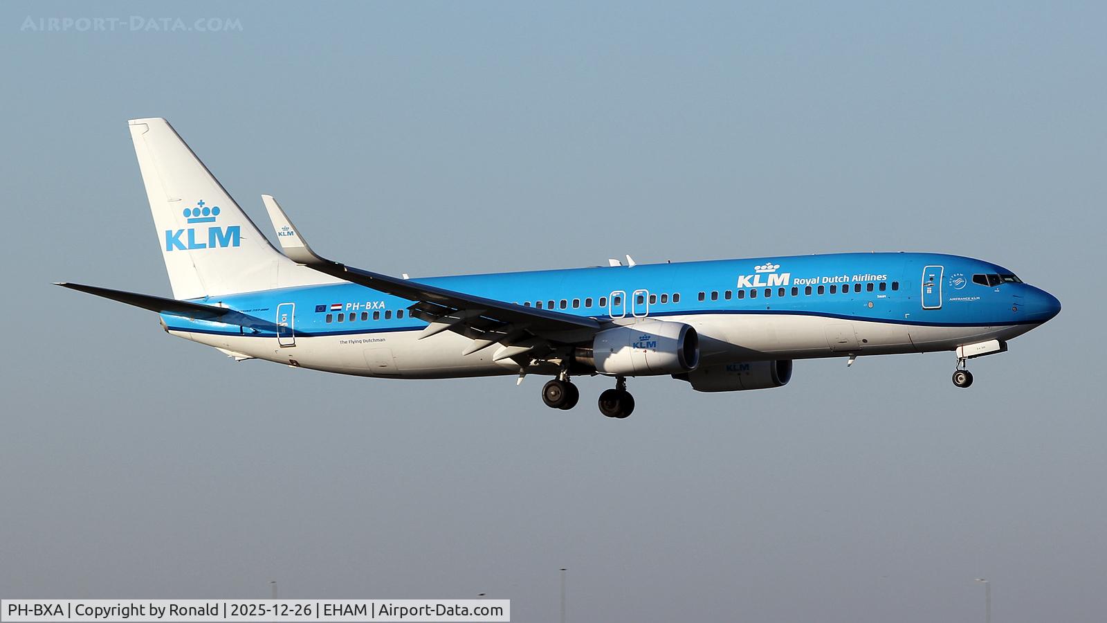 PH-BXA, 1998 Boeing 737-8K2 C/N 29131, at eham