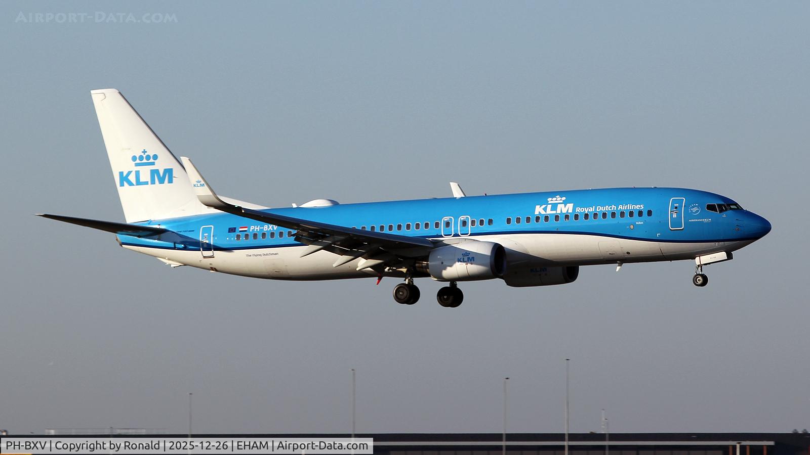PH-BXV, 2007 Boeing 737-8K2 C/N 30370, at eham