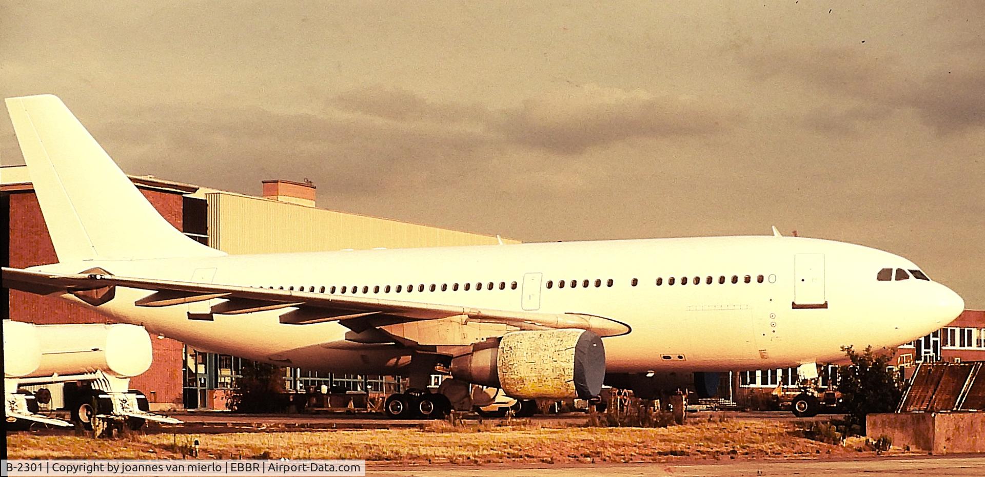 B-2301, 1984 Airbus A310-222 C/N 311, ex-slide