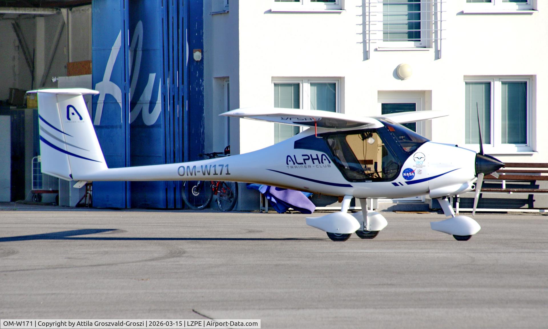 OM-W171, Pipistrel Alpha Trainer Club C/N 1066 AC 912, LZPE - Prievidza Airport, Slovakia