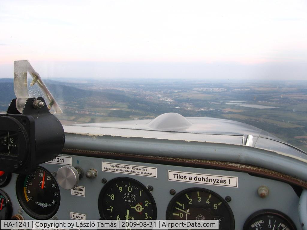 HA-1241, Scheibe SF-25B Falke C/N 46197, Cross-country flight...