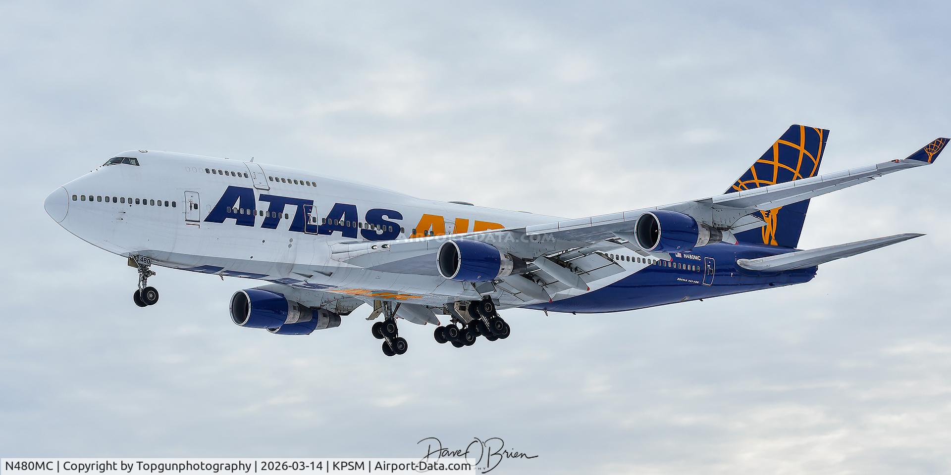 N480MC, 1999 Boeing 747-422 C/N 28812, CAMBER556 landing RW34