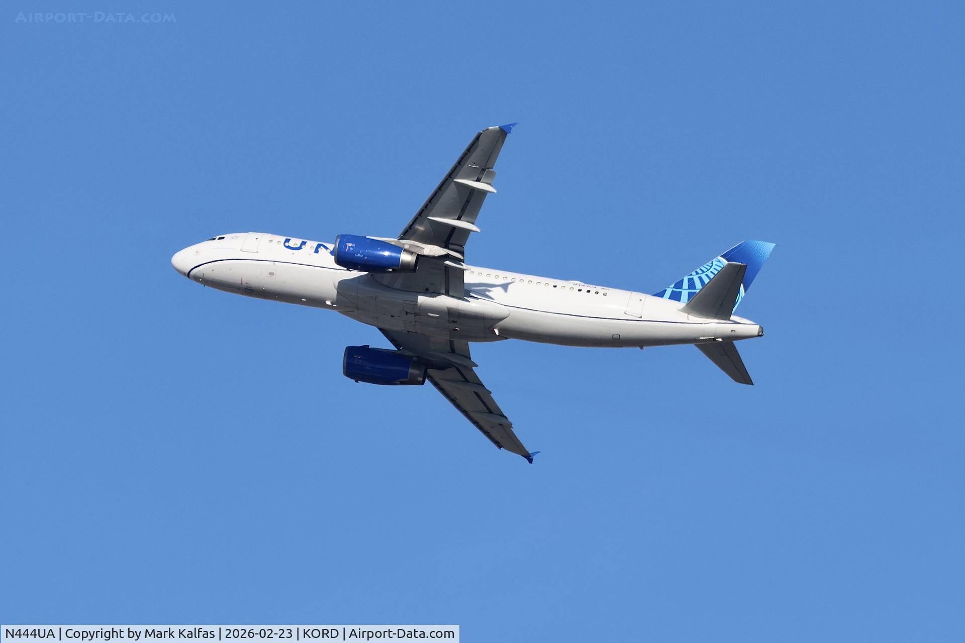 N444UA, 1998 Airbus A320-232 C/N 824, A320 United Airbus A320-232 N444UA departing 22L ORD