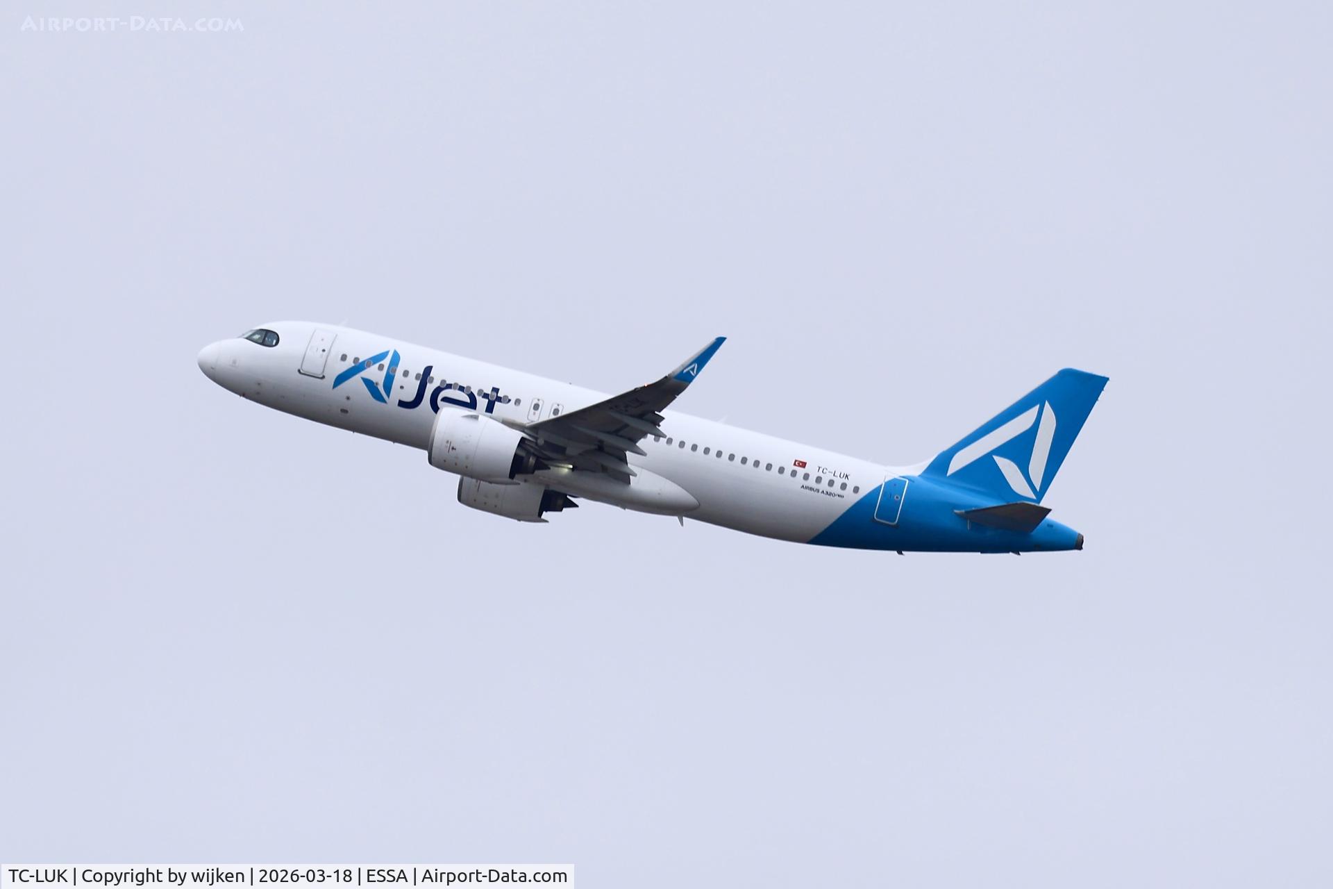 TC-LUK, 2022 Airbus A320-271N C/N 11103, Rwy 19R