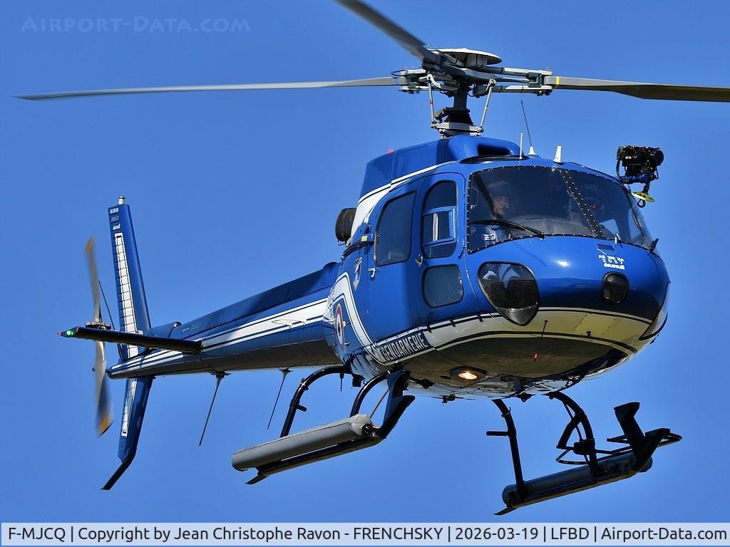 F-MJCQ, Aerospatiale AS350B Ecureuil C/N 2057, France Gendarmerie