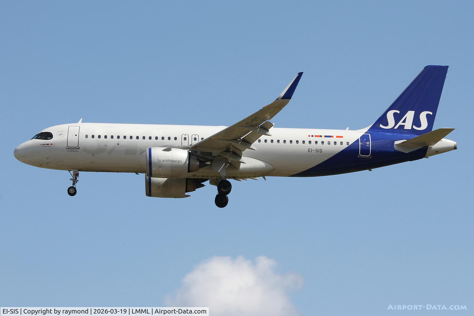 EI-SIS, 2022 Airbus A320-251N C/N 10941, Airbus A320-251N reg EI-SIS of Scandinavian Airlines on final approach for RW31 Malta.