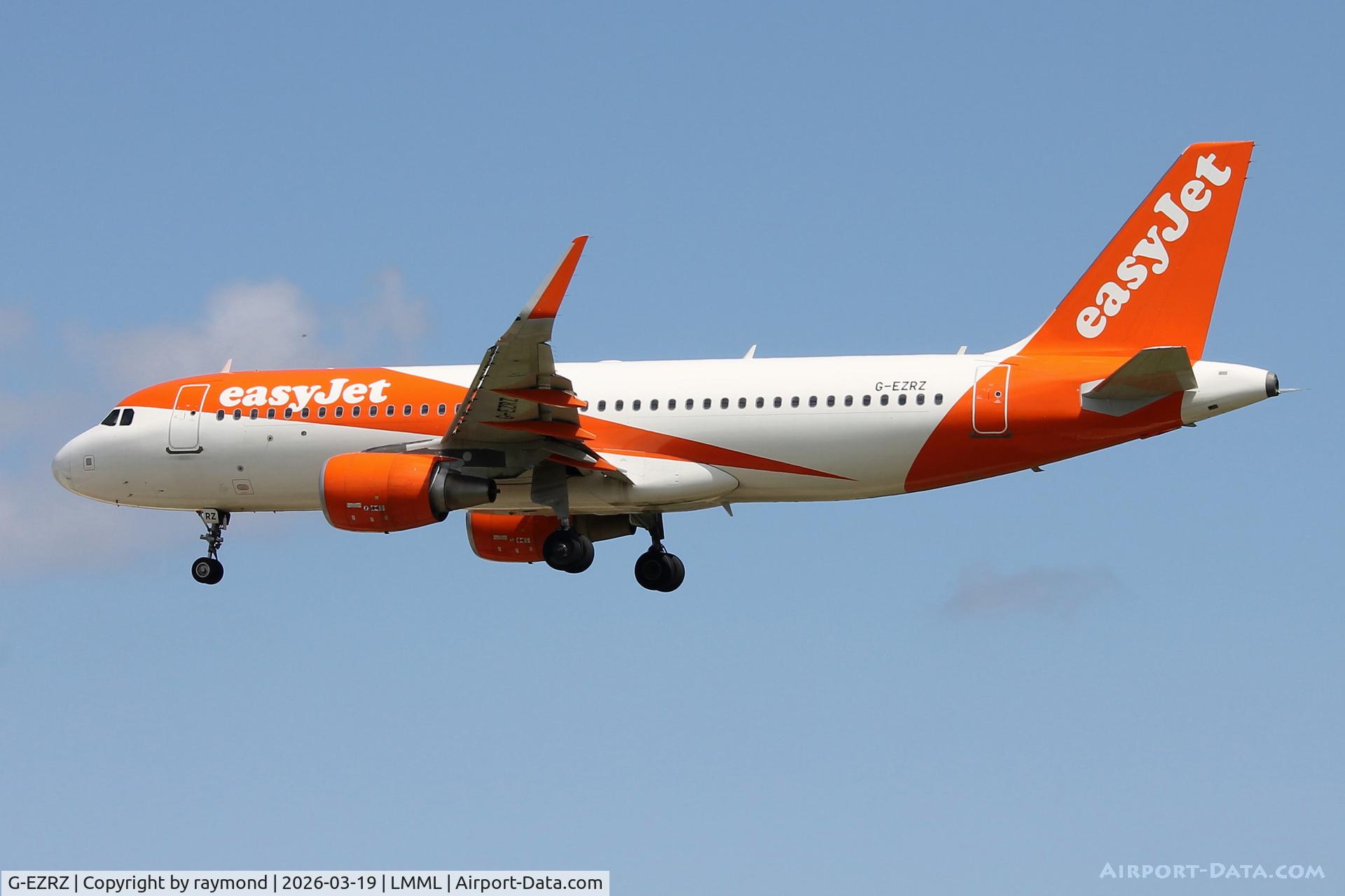 G-EZRZ, 2018 Airbus A320-214 C/N 8358, Airbus A320-214 reg G-EZRZ of Easyjet landing in Malta.