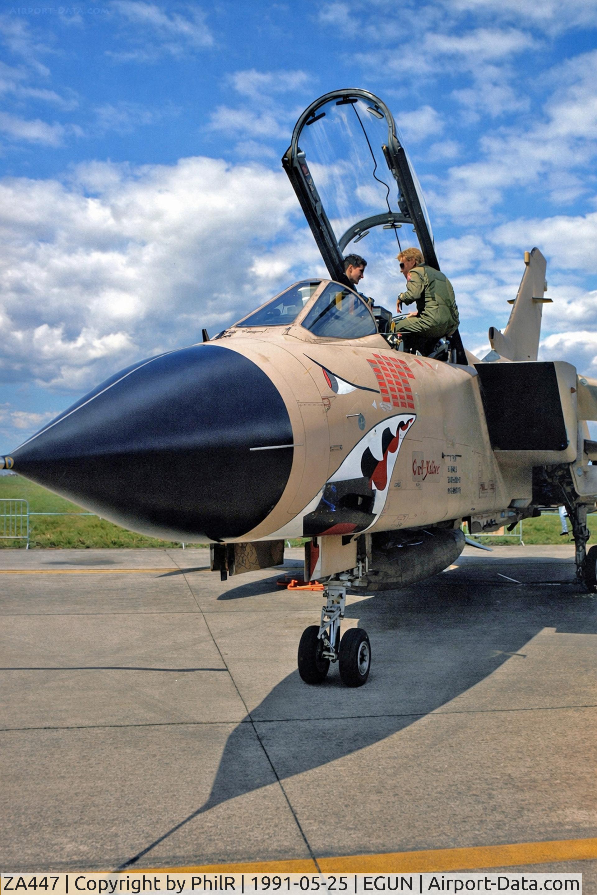 ZA447, 1983 Panavia Tornado GR.1 C/N 235/BS077/3113, ZA447 1983 Panavia Tornado GR1 Mildenhall Air Fete 
