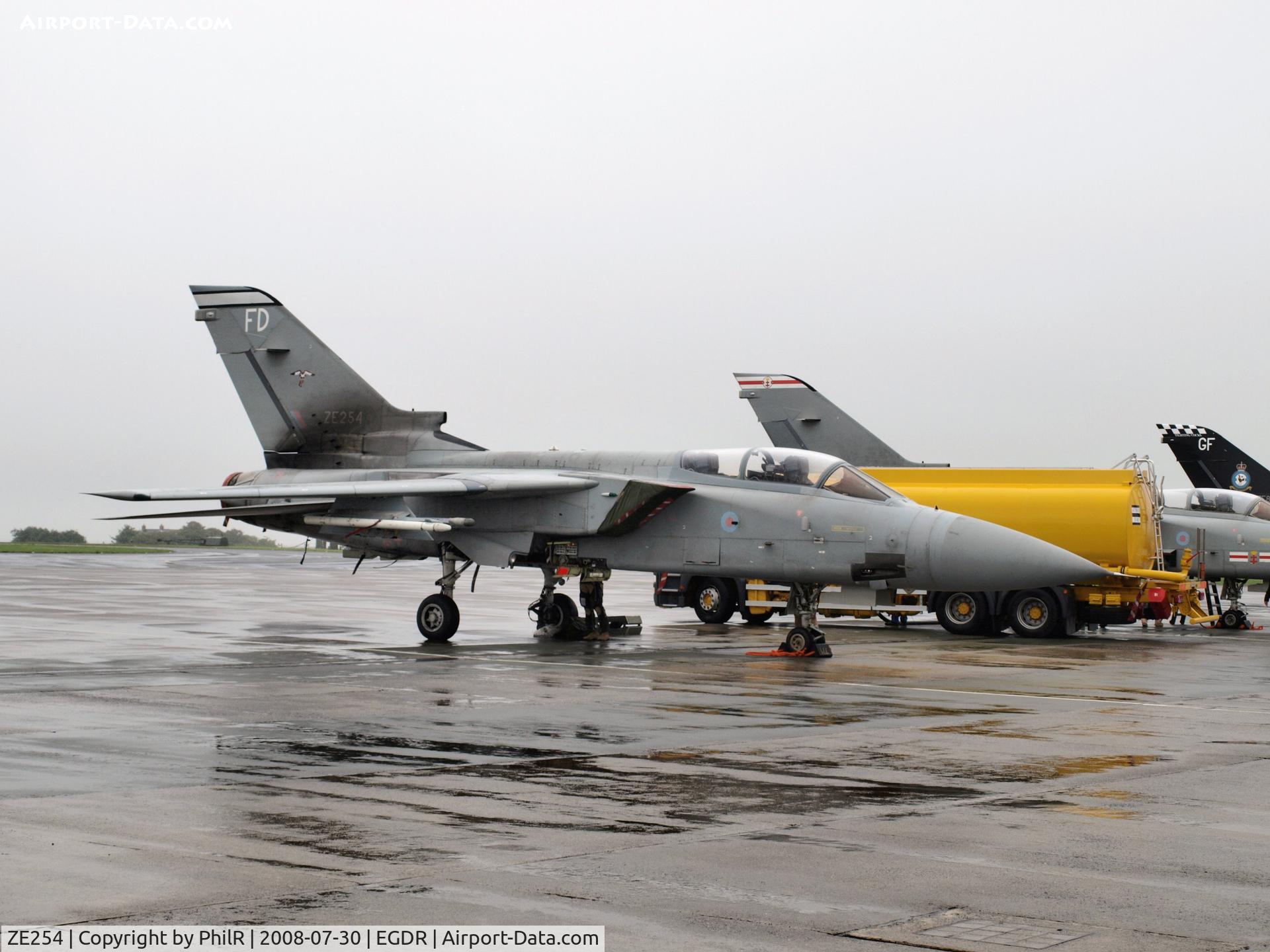 ZE254, 1987 Panavia Tornado F.3 C/N 602/AS031/3269, ZE254 1987 Panavia Tornado F3 RAF RNAS Culdrose 
