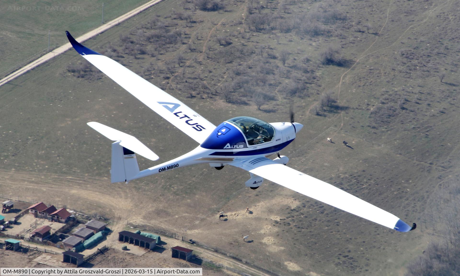 OM-M890, 2025 Altus Aero Altus ST C/N 005, In the airspace of Hungary.