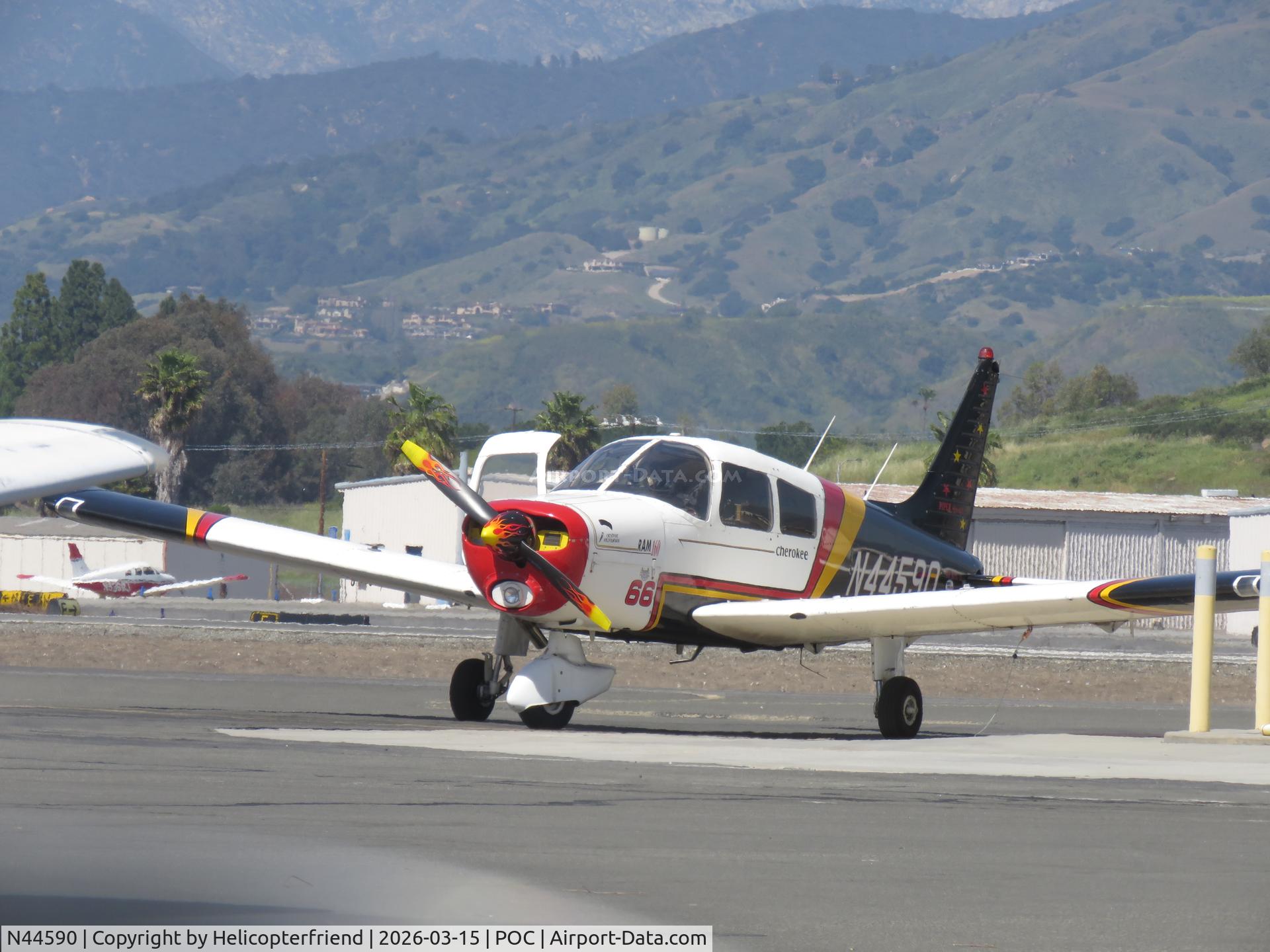 N44590, 1974 Piper PA-28-140 Cherokee Cruiser C/N 28-7425429, At fueling station