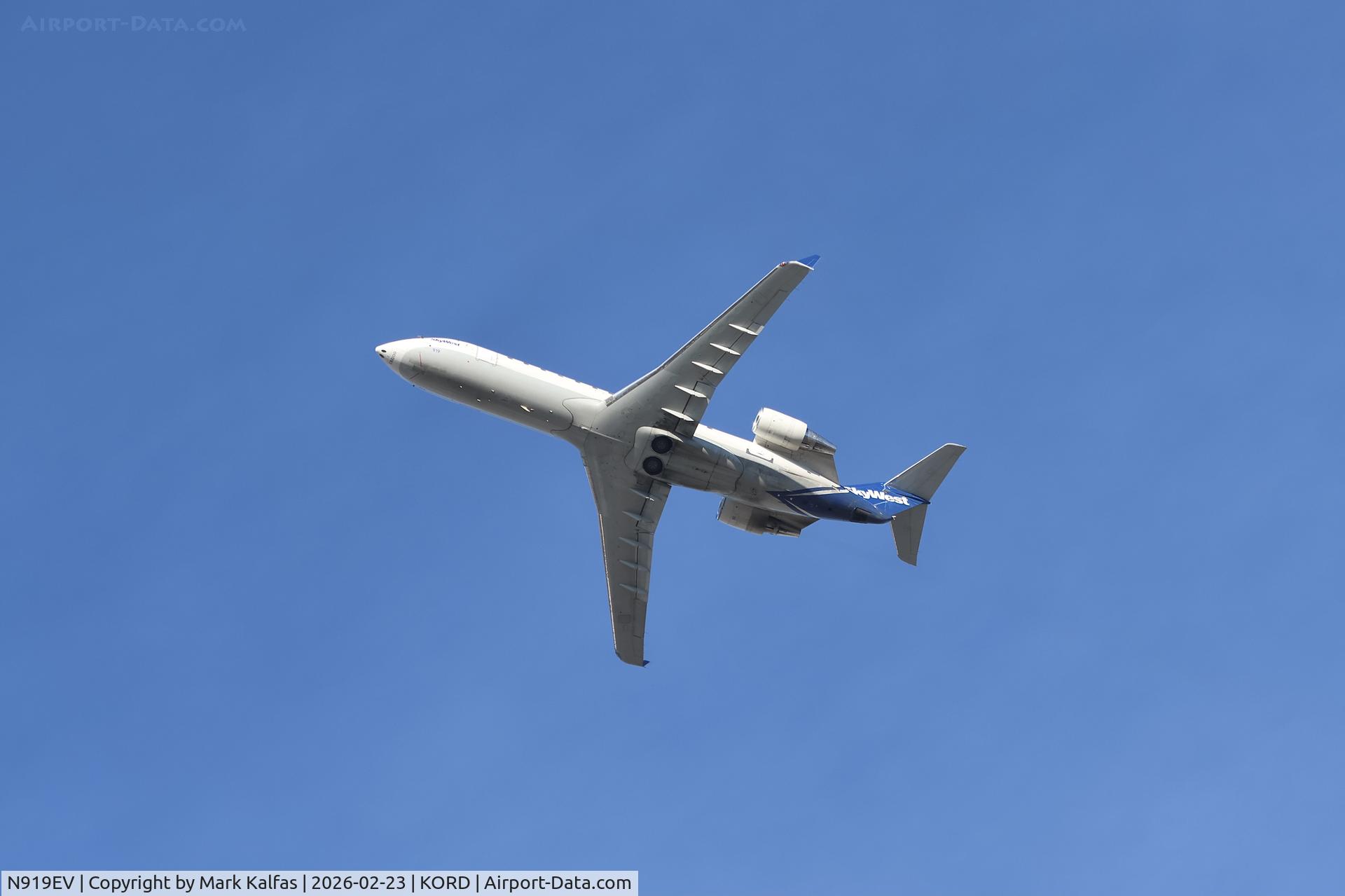 N919EV, 2003 Bombardier CRJ-200ER (CL-600-2B19) C/N 7780, CRJ2 SkyWest/United Express Canadair Regional Jet CRJ-200 N919EV