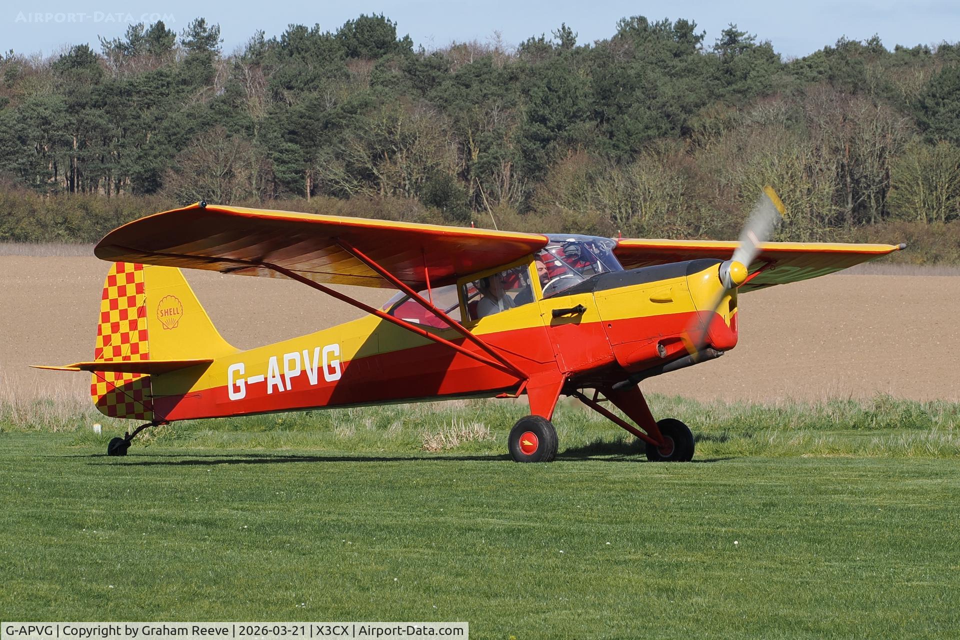 G-APVG, 1959 Auster J-5L Aiglet Trainer C/N 3306, Just landed at Northrepps.