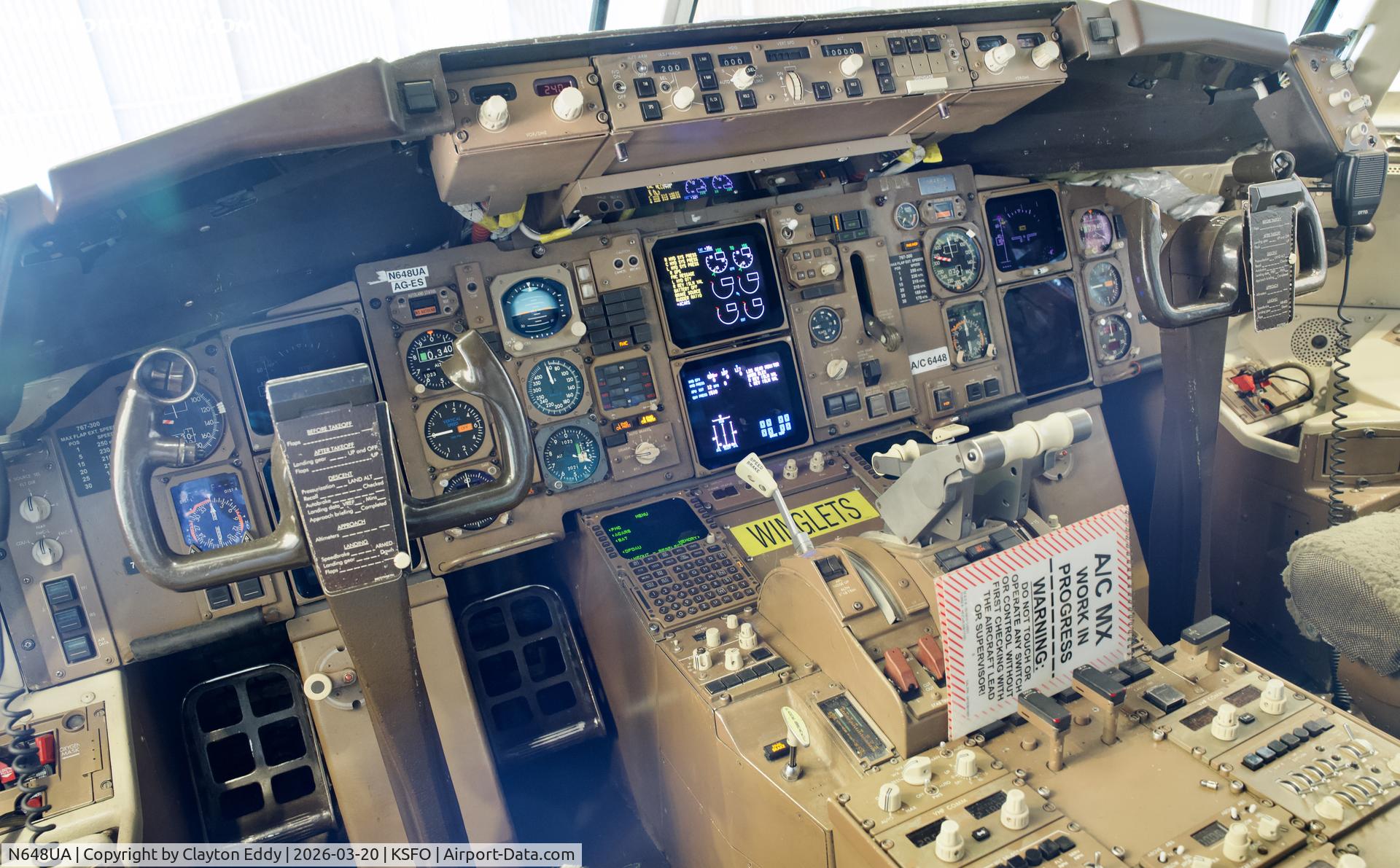 N648UA, 1992 Boeing 767-322ER C/N 25285, SFO 2026