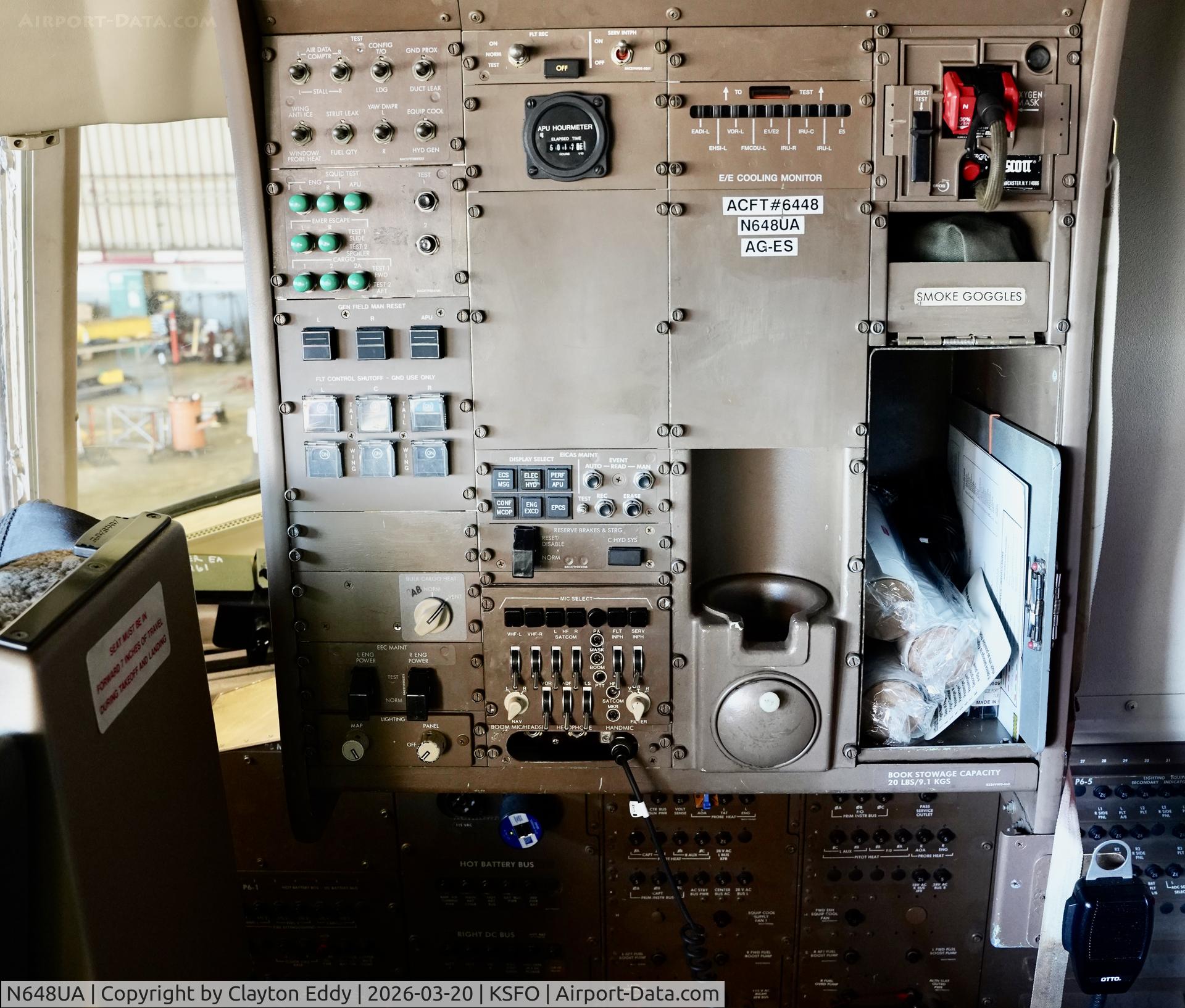N648UA, 1992 Boeing 767-322ER C/N 25285, SFO 2026