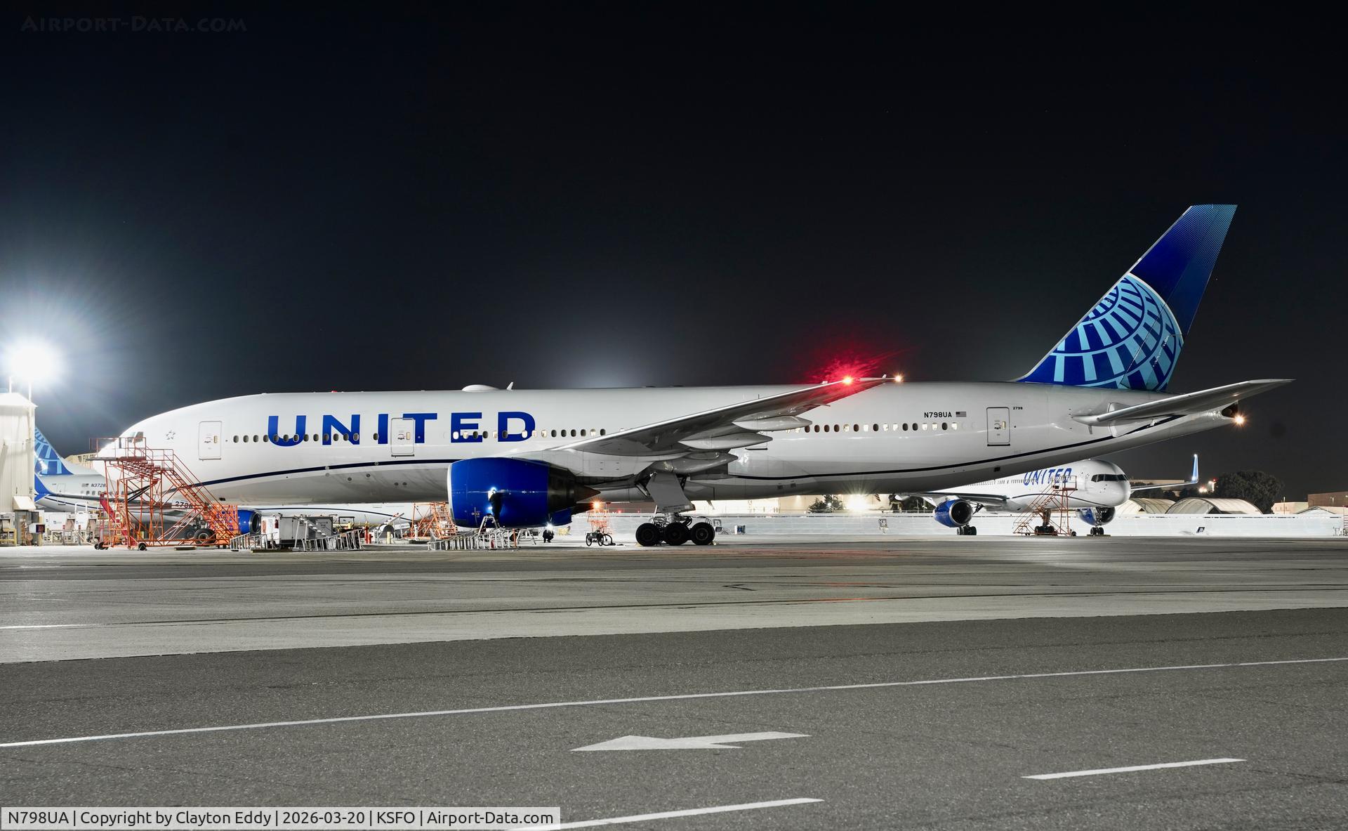 N798UA, 1998 Boeing 777-222ER C/N 26928, SFO 2026